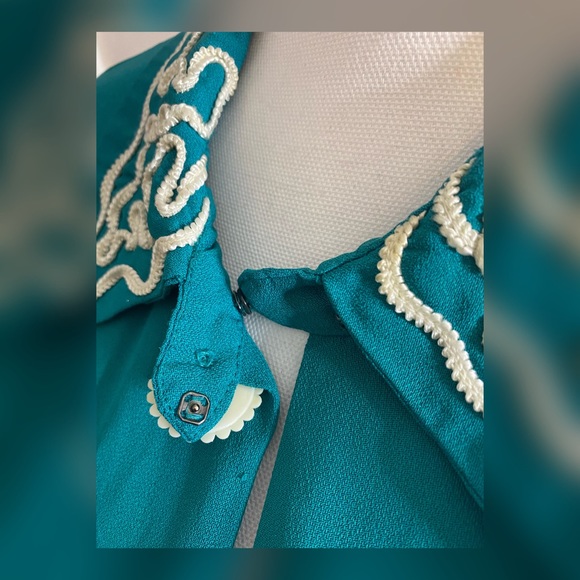 Essence by mail Women's Vintage Open front cape - Picture 4 of 7